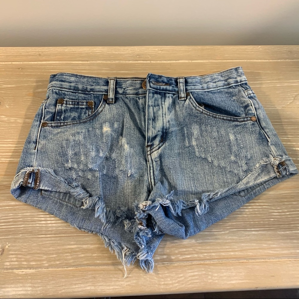 ONE X ONE TEASPOON Bandits Destroyed Short Size 26